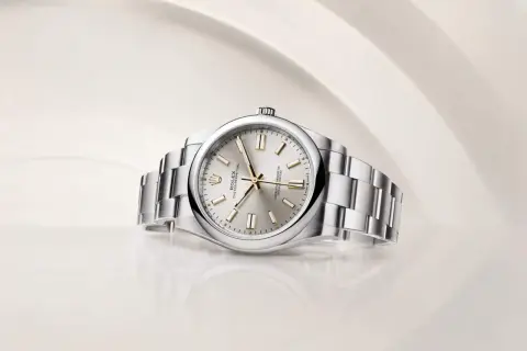 Orologio Rolex Oyster Perpetual, simbolo di eleganza e precisione senza tempo.