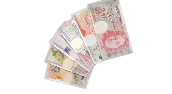 Banconote inglesi di vario valore, tra cui una da 50 sterline con il ritratto di Matthew Boulton.